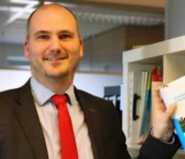 Adviescentrum Aanbestedingen volgt aanbestedingen op de voet